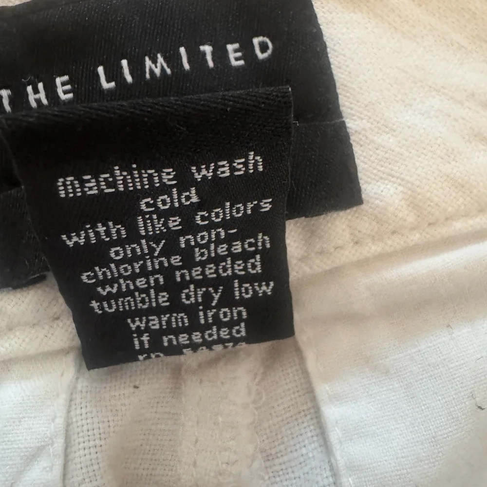 The Limited White Wide-Leg Linen Pants with Patch Pockets - Picture 4 of 8